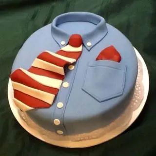 2 kg Fondant shirt theme cake 