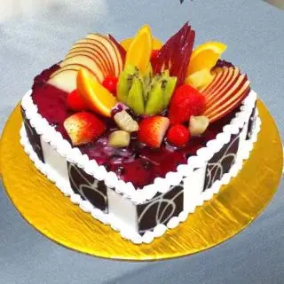  heart shape mix fruit cakes
