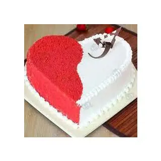  heart shape red velvet vanilla cocktail cake 