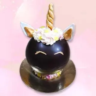 1 kg Pinata dutch truffle unicorn theme cake 