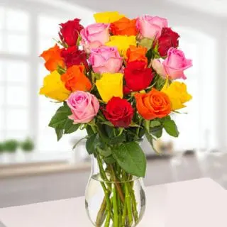 30 mix roses in vase
