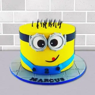  fondant minion cool cake in chocolate flavour  