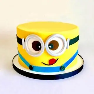 2 kg Minion fondant designer cake 