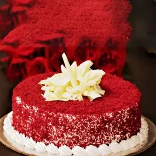 2  kg red velvet cool birthday cake 