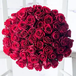 50 red roses Bunch
