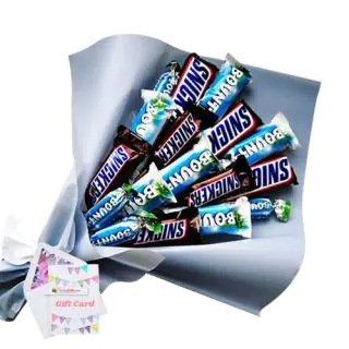 Beautiful bouquet of 20 snickers and bounty chocolates 
