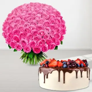 Beautiful bouquet of 100 pink roses with chocolate strawberry cake