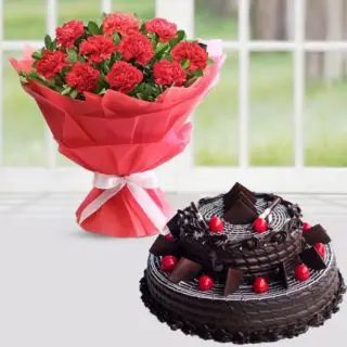 Bunch of 15 red carnations with 2 step chocolate delight cake in 2.5 kg 