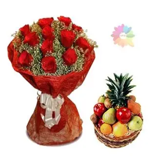 bunch of 15 red roses with 2 kg mix fruit basket