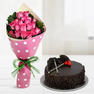 Bunch of 20 pink roses with choco chip cool cake 