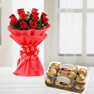 Bunch of 8 red roses with box of 16 pcs rocher ferrero chocolates 