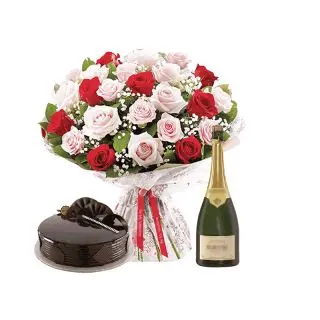 midnight celebration.....bunch of 30 mix colour roses with 1 pound fresh cream chocolate fantasy cake and bottle of champegne