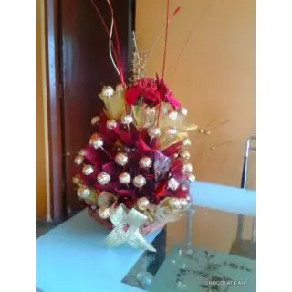 Exotic and classic chocolate bouquet of 60 pieces of ferrero rocher chocolates