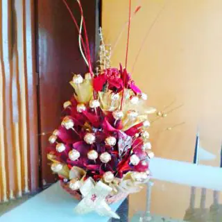 Exotic and classic chocolate bouquet of 60 pcs of ferrero rocher chocolates