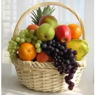 4 kg assorted fruits baskets