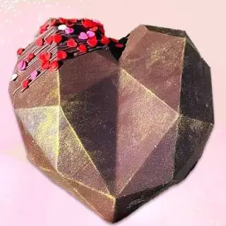 Half kg chocolate pinata cake in heart shape 