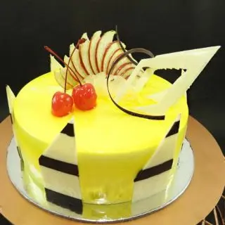 pineapple anniversary cool cake 