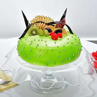  premium quality kiwi fruit anniversary  cake 