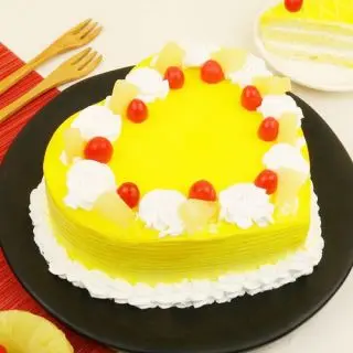 Heart Shape Pineapple Fresh Cream Cake 1 kg