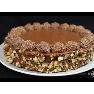 2 kg ferrero rocher cake