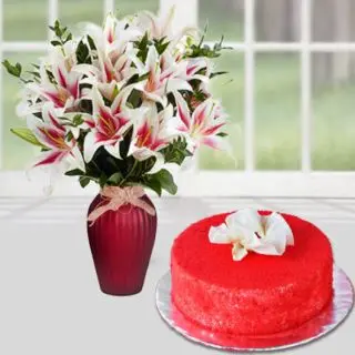 vase arrangement of 8 pink lilies with red velvet cool cake 
